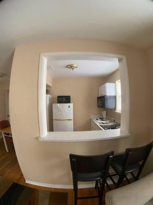 Private One-Bedroom 8 -Directly Across From Beach 圣徒皮特海滩 外观 照片
