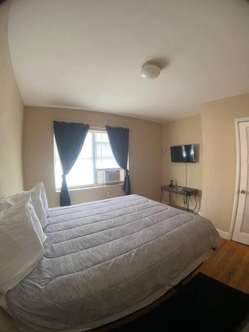 Private One-Bedroom 8 -Directly Across From Beach 圣徒皮特海滩 外观 照片